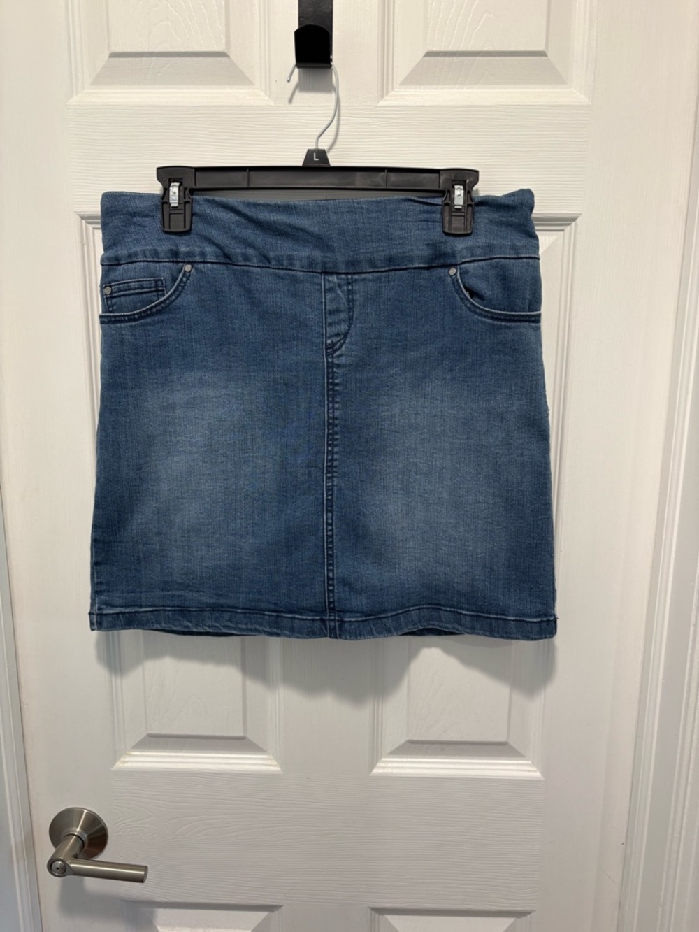 Blue Denim Skort, shorts underneath, size large
#summer #skort
